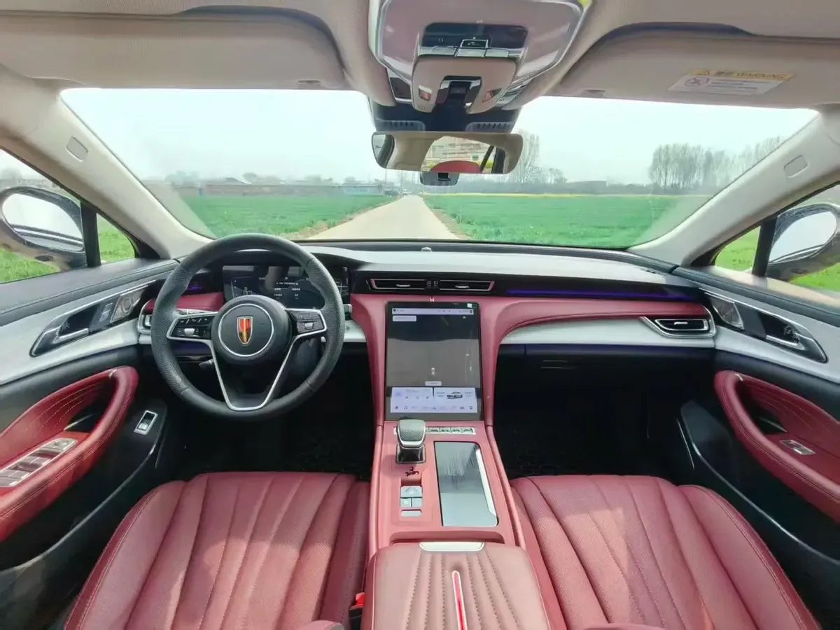 2025 HongQi H5 1.5T 169HP L4 7DCT,autocango,china used car exporter,china ev exporter,chinese used car exporter,chinese used ev exporter