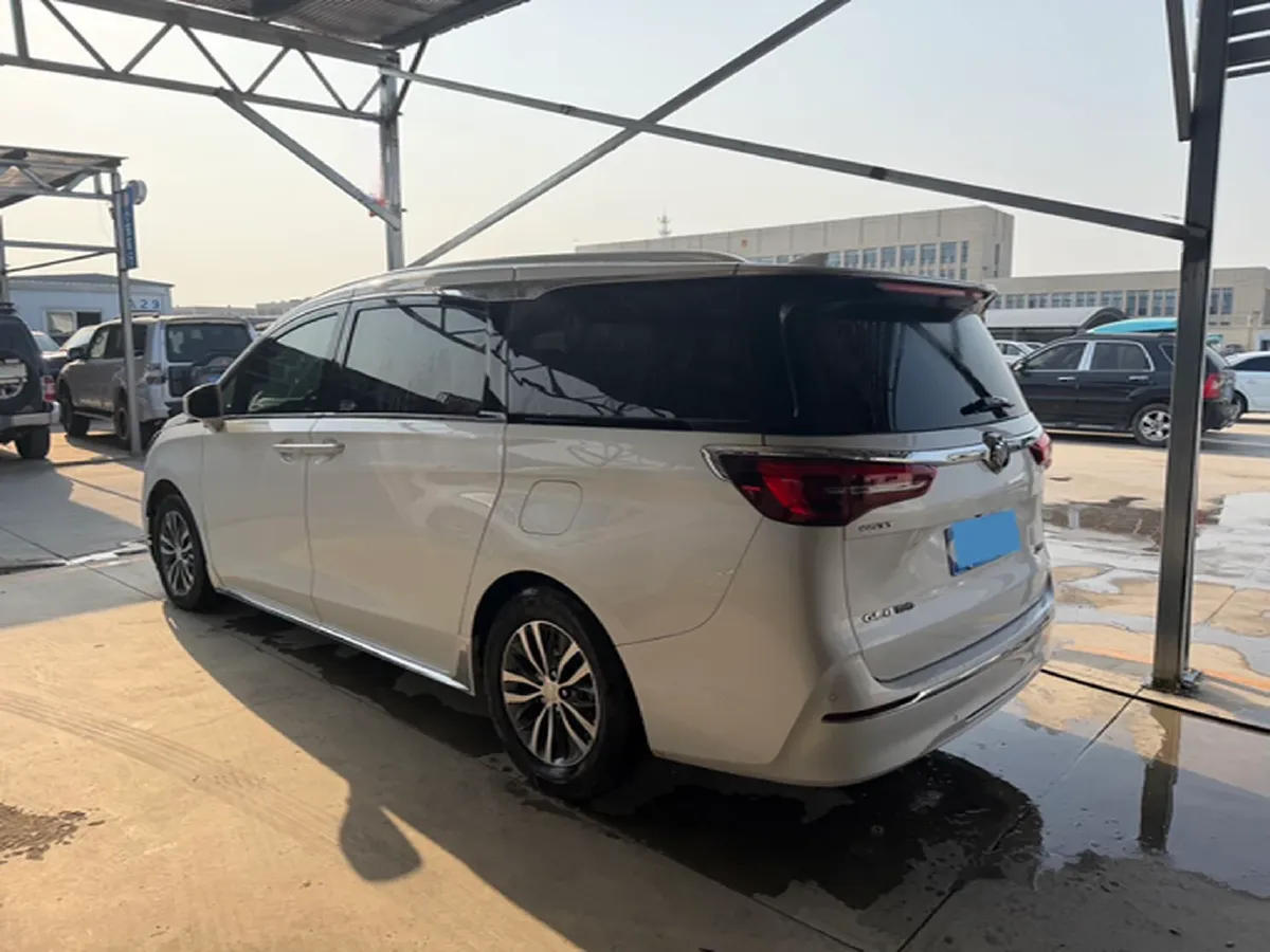 2018 Buick GL8 2.0T 260HP L4 6AT,autocango,china used car exporter,china ev exporter,chinese used car exporter,chinese used ev exporter