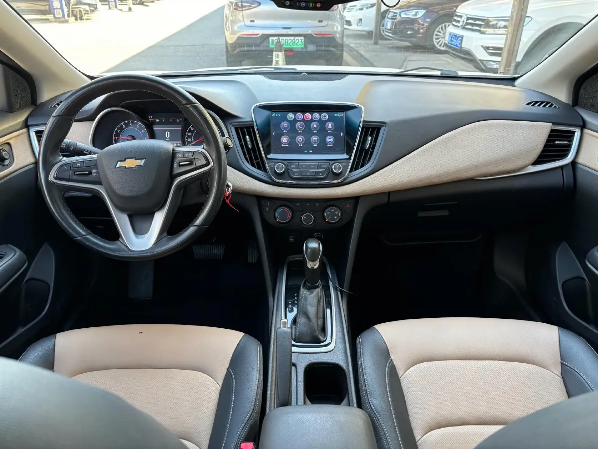 2021 Chevrolet Monza 1.5L 113HP L4 6AT,autocango,china used car exporter,china ev exporter,chinese used car exporter,chinese used ev exporter