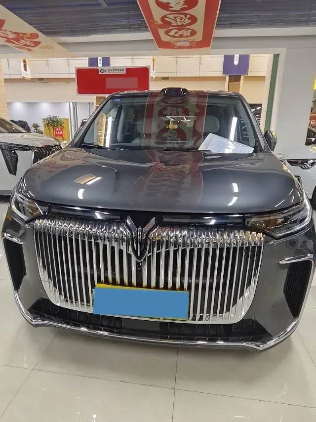 2025 Voyah Dream BEV 108.7KWH,autocango,china used car exporter,china ev exporter,chinese used car exporter,chinese used ev exporter