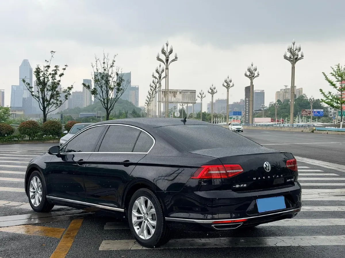 2019 Volkswagen Magotan 2.0T 186HP L4 7DCT,autocango,china used car exporter,china ev exporter,chinese used car exporter,chinese used ev exporter
