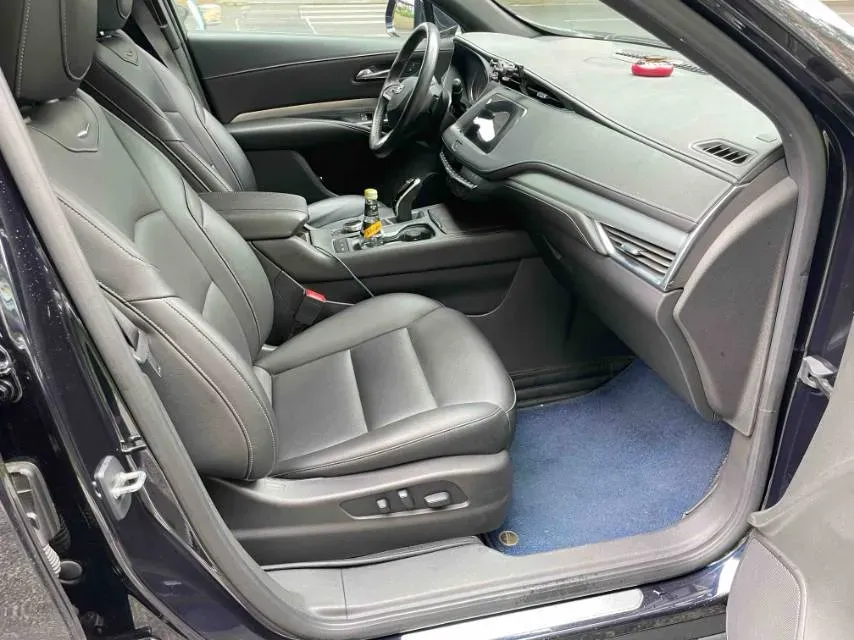 2021 Cadillac XT4 2.0T 237HP L4 9AT,autocango,china used car exporter,china ev exporter,chinese used car exporter,chinese used ev exporter