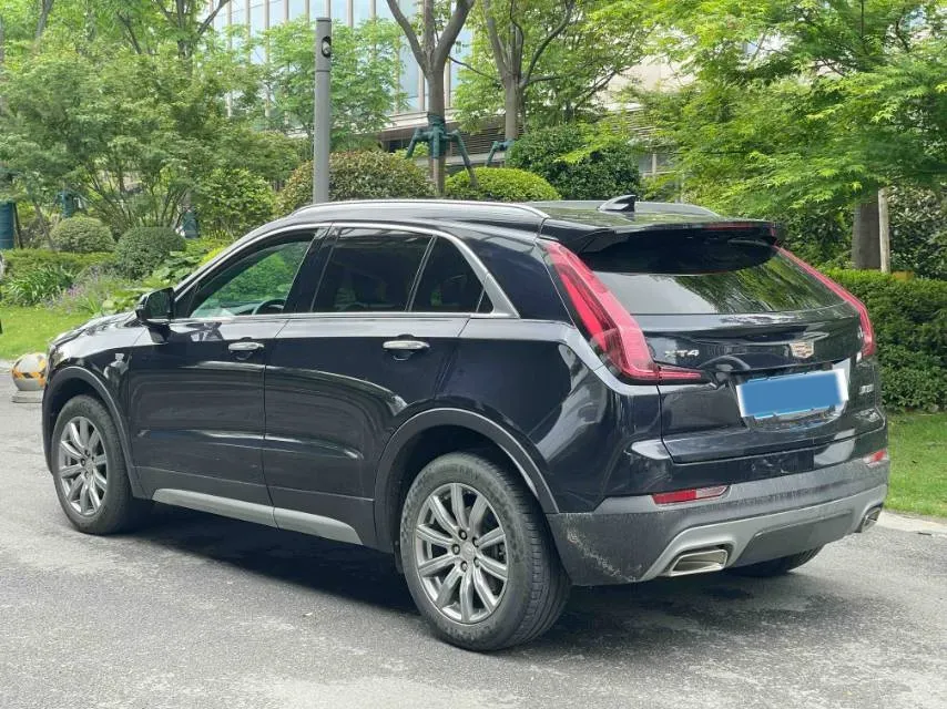 2021 Cadillac XT4 2.0T 237HP L4 9AT,autocango,china used car exporter,china ev exporter,chinese used car exporter,chinese used ev exporter