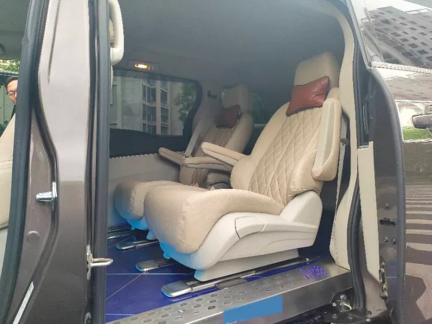 2023 Buick GL8 2.0T 237HP L4 9AT,autocango,china used car exporter,china ev exporter,chinese used car exporter,chinese used ev exporter