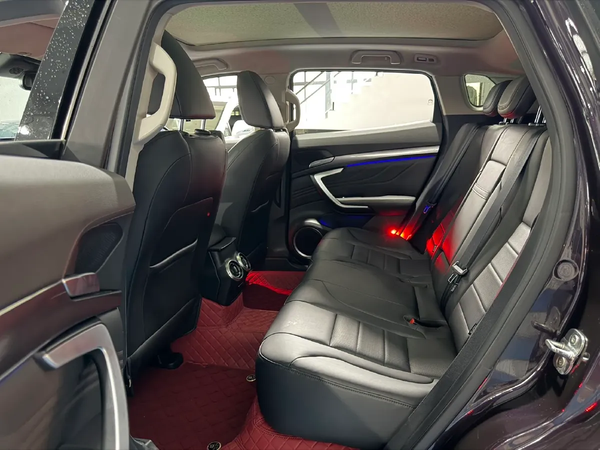 2017 WEY VV7 2.0T 234HP L4 7DCT,autocango,china used car exporter,china ev exporter,chinese used car exporter,chinese used ev exporter