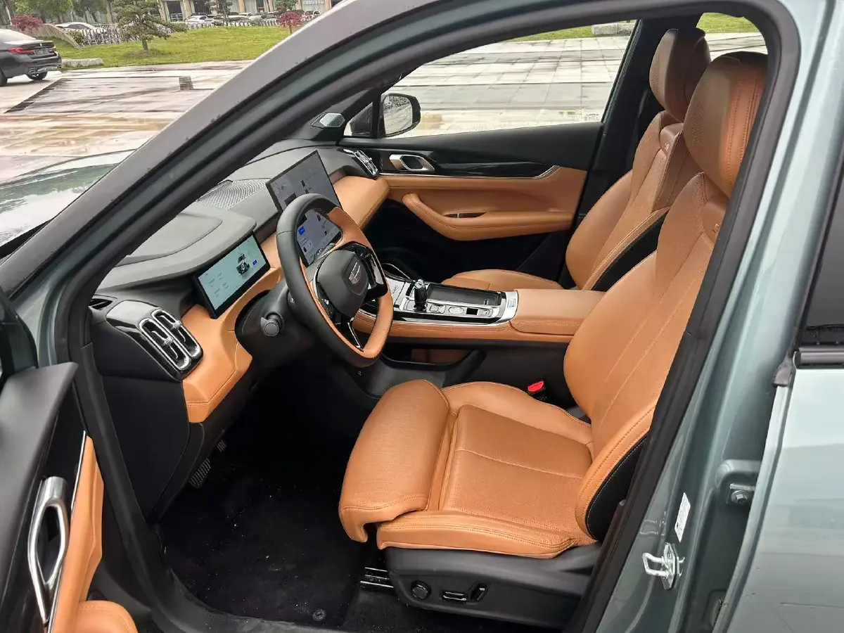 2025 Geely StarRay 1.5T 181HP L4 7DCT,autocango,china used car exporter,china ev exporter,chinese used car exporter,chinese used ev exporter