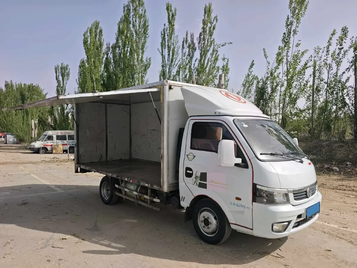 2017 DongFeng Forthing Joyear X5 1.6L 122HP L4 5MT,autocango,china used car exporter,china ev exporter,chinese used car exporter,chinese used ev exporter