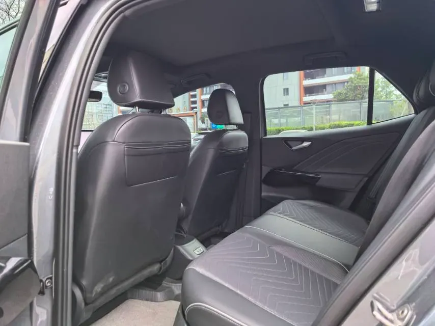 2025 Volkswagen ID.3 BEV 52.8KWH,autocango,china used car exporter,china ev exporter,chinese used car exporter,chinese used ev exporter