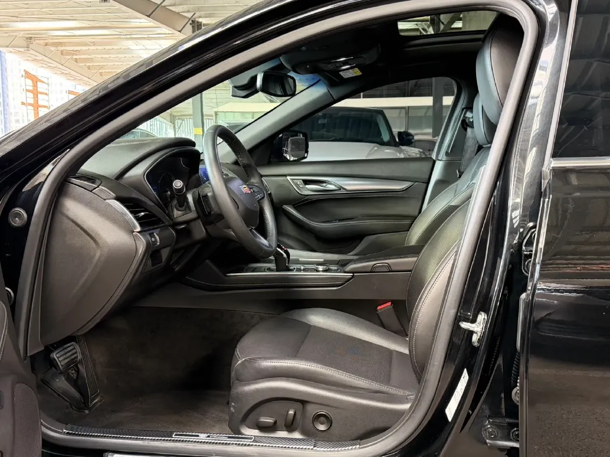 2022 Cadillac CT5 2.0T 237HP L4 10AT,autocango,china used car exporter,china ev exporter,chinese used car exporter,chinese used ev exporter