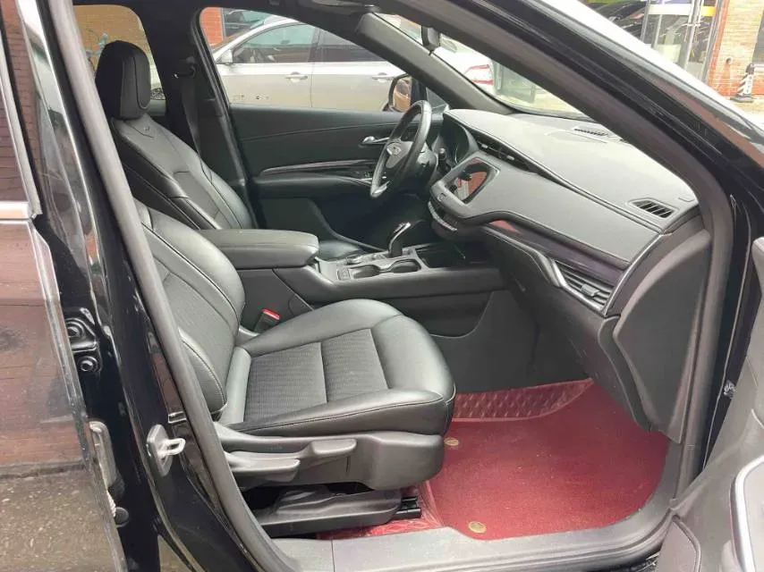 2022 Cadillac XT4 2.0T 237HP L4 9AT,autocango,china used car exporter,china ev exporter,chinese used car exporter,chinese used ev exporter