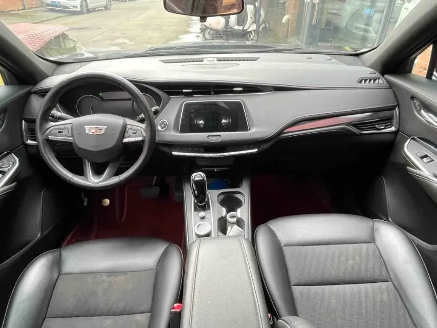 2022 Cadillac XT4 2.0T 237HP L4 9AT,autocango,china used car exporter,china ev exporter,chinese used car exporter,chinese used ev exporter
