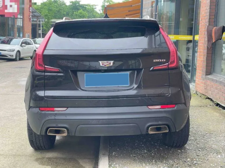 2022 Cadillac XT4 2.0T 237HP L4 9AT,autocango,china used car exporter,china ev exporter,chinese used car exporter,chinese used ev exporter