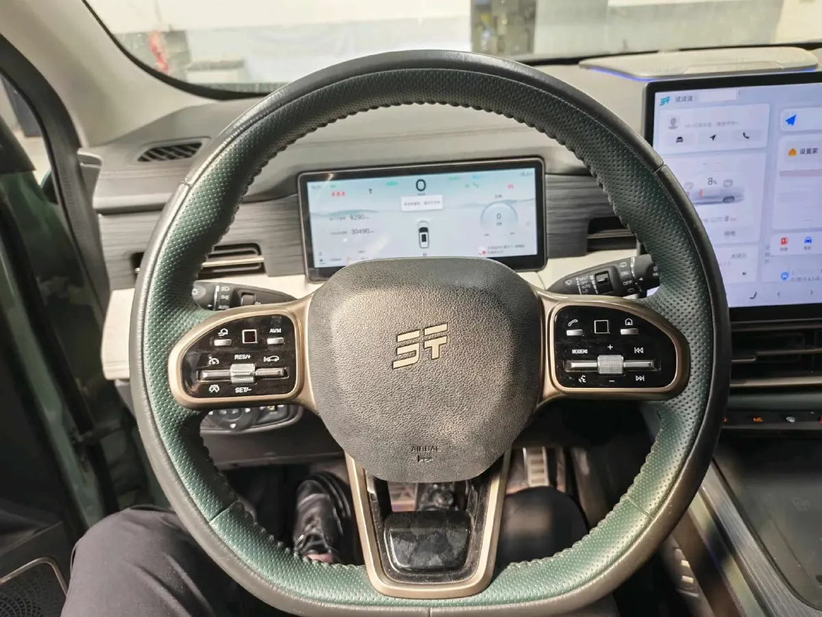 2025 Jetour Zongheng G700 2.0T 211HP L4 2DHT PHEV,autocango,china used car exporter,china ev exporter,chinese used car exporter,chinese used ev exporter