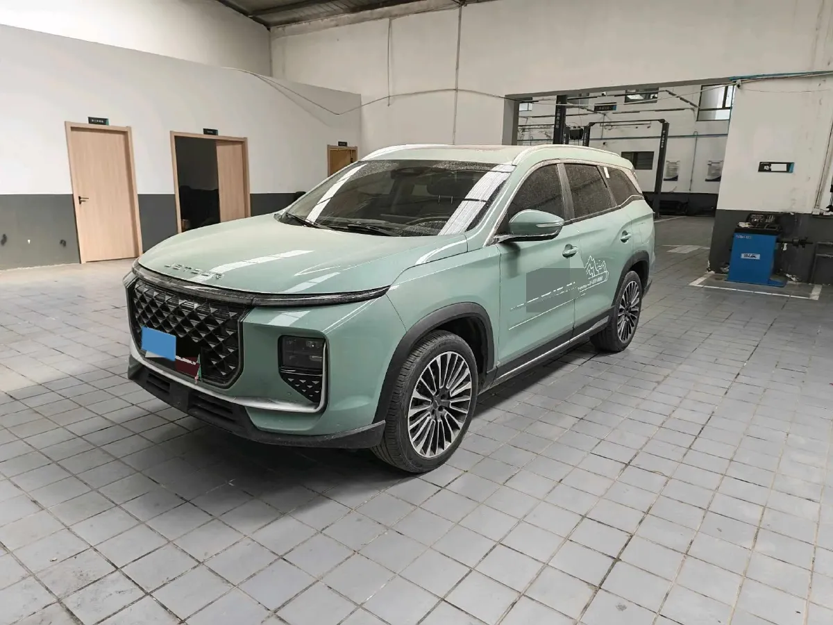2025 Jetour Zongheng G700 2.0T 211HP L4 2DHT PHEV,autocango,china used car exporter,china ev exporter,chinese used car exporter,chinese used ev exporter