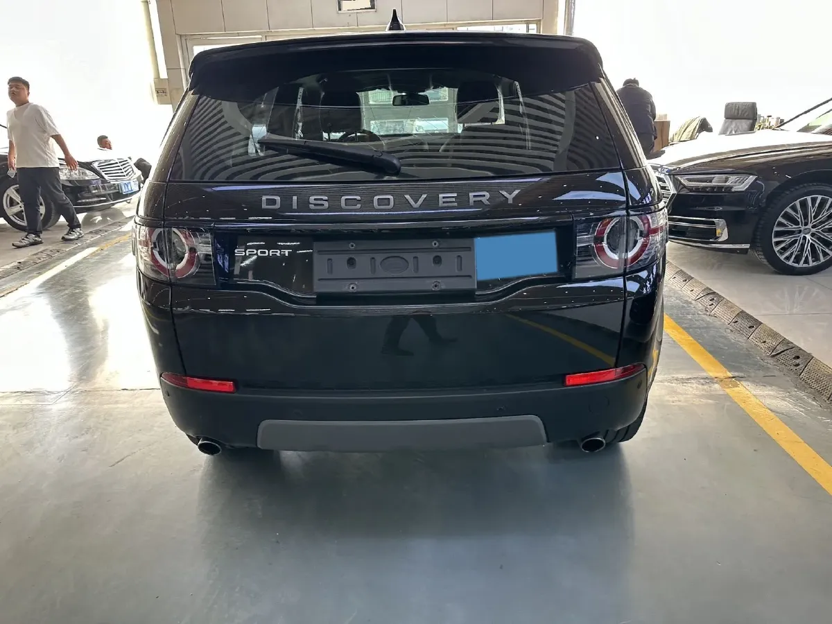 2018 Land Rover Discovery Sport 2.0T 241HP L4 9AT,autocango,china used car exporter,china ev exporter,chinese used car exporter,chinese used ev exporter