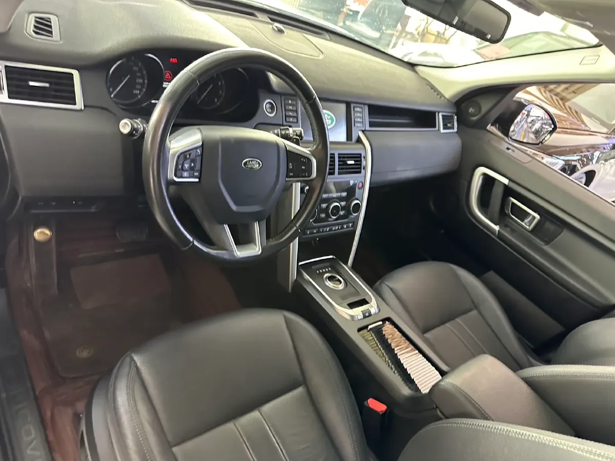 2018 Land Rover Discovery Sport 2.0T 241HP L4 9AT,autocango,china used car exporter,china ev exporter,chinese used car exporter,chinese used ev exporter