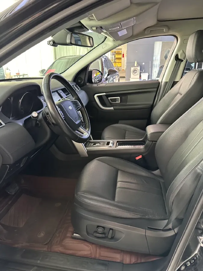 2018 Land Rover Discovery Sport 2.0T 241HP L4 9AT,autocango,china used car exporter,china ev exporter,chinese used car exporter,chinese used ev exporter