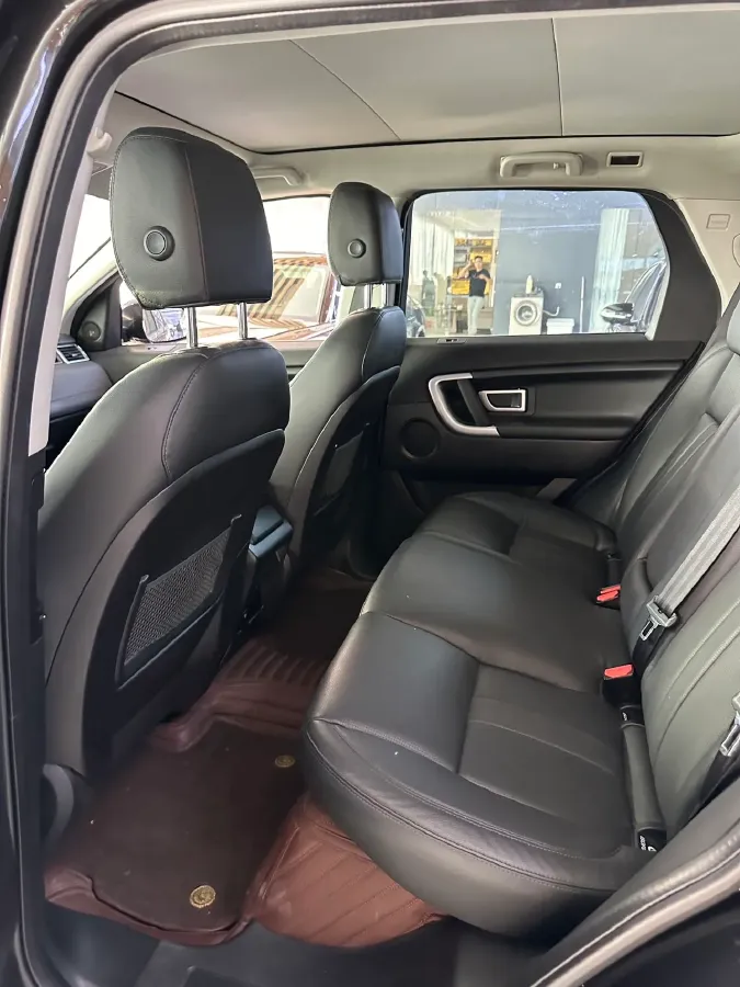 2018 Land Rover Discovery Sport 2.0T 241HP L4 9AT,autocango,china used car exporter,china ev exporter,chinese used car exporter,chinese used ev exporter