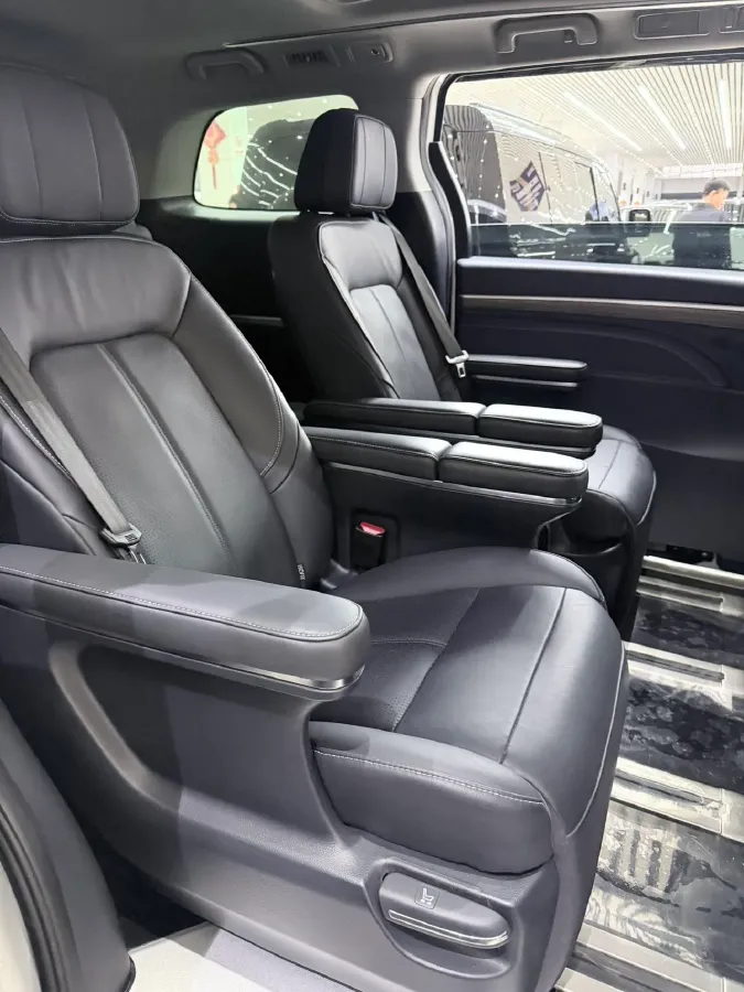 2021 GAC Trumpchi M8 2.0T 252HP L4 8AT,autocango,china used car exporter,china ev exporter,chinese used car exporter,chinese used ev exporter