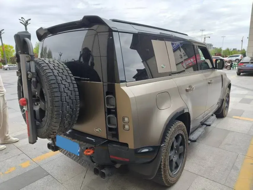 2023 Land Rover Defender 3.0T 400HP L6 8AT,autocango,china used car exporter,china ev exporter,chinese used car exporter,chinese used ev exporter