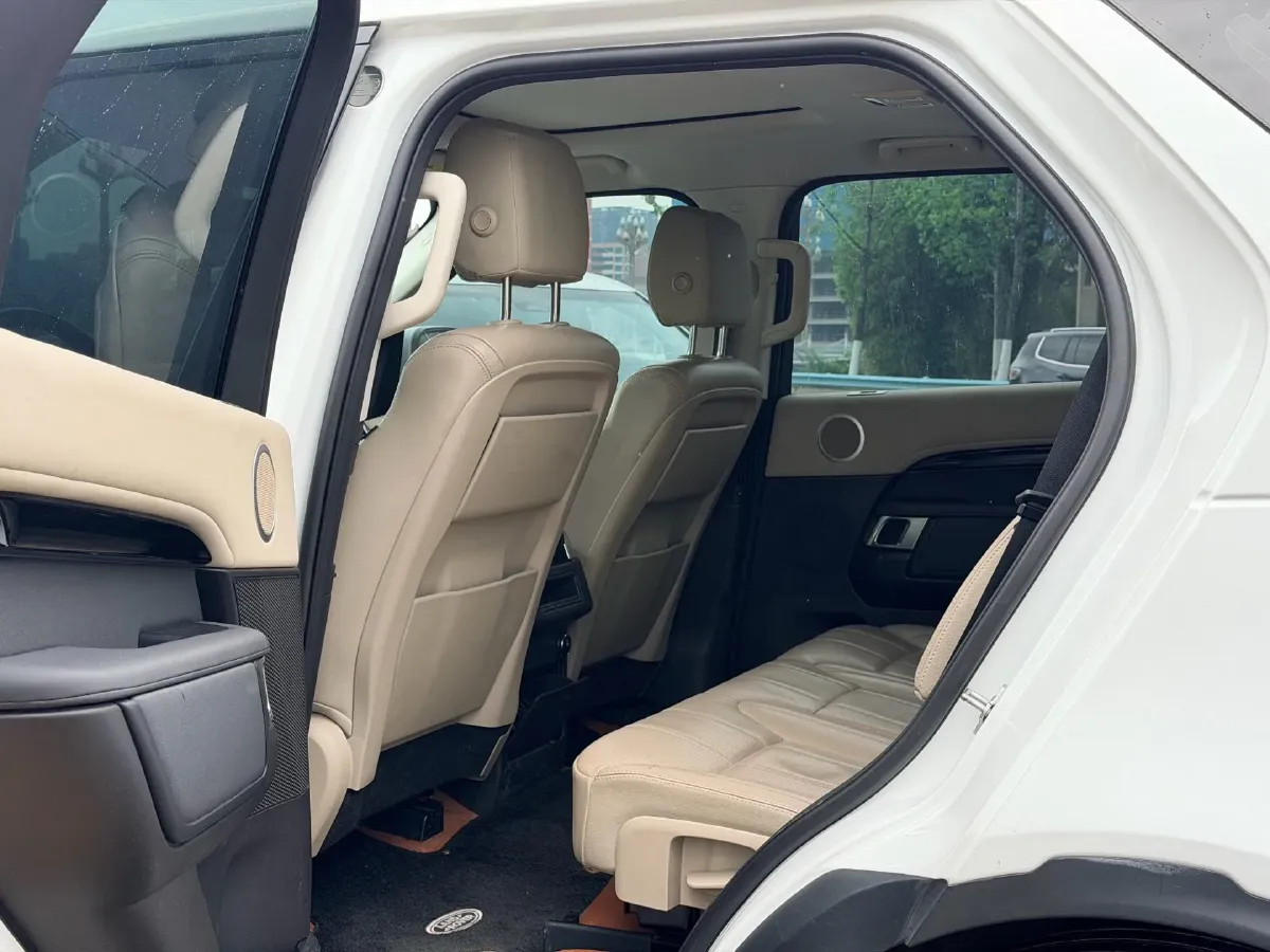 2017 Land Rover Discovery 3.0T 340HP V6 8AT,autocango,china used car exporter,china ev exporter,chinese used car exporter,chinese used ev exporter