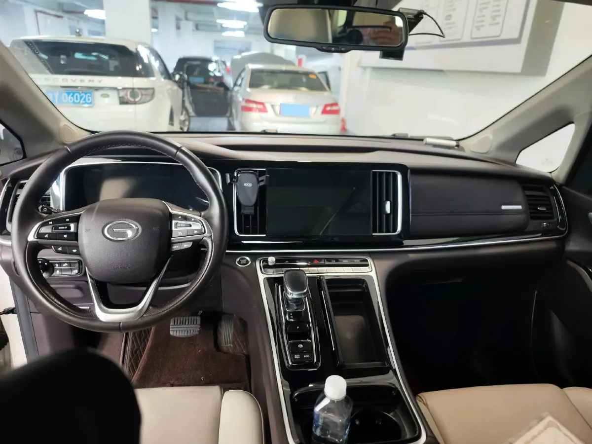 2021 GAC Trumpchi M8 2.0T 252HP L4 8AT,autocango,china used car exporter,china ev exporter,chinese used car exporter,chinese used ev exporter