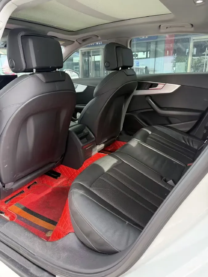 2020 Audi A4L 2.0T 190HP L4 7DCT,autocango,china used car exporter,china ev exporter,chinese used car exporter,chinese used ev exporter