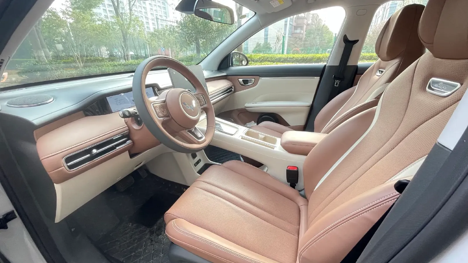 2025 WuLing HongGuang New Energy REEV 99HP REEV,autocango,china used car exporter,china ev exporter,chinese used car exporter,chinese used ev exporter