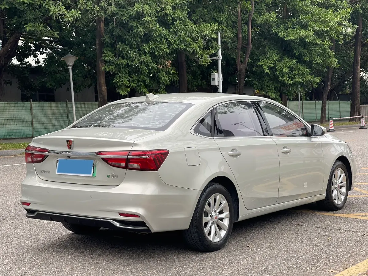 2017 Roewe i6 1.0T 125HP L3 2AT PHEV,autocango,china used car exporter,china ev exporter,chinese used car exporter,chinese used ev exporter