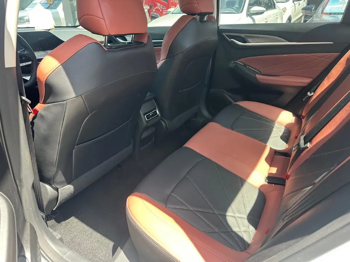 2021 ChangAn Eado 1.4T 160HP L4 7DCT,autocango,china used car exporter,china ev exporter,chinese used car exporter,chinese used ev exporter