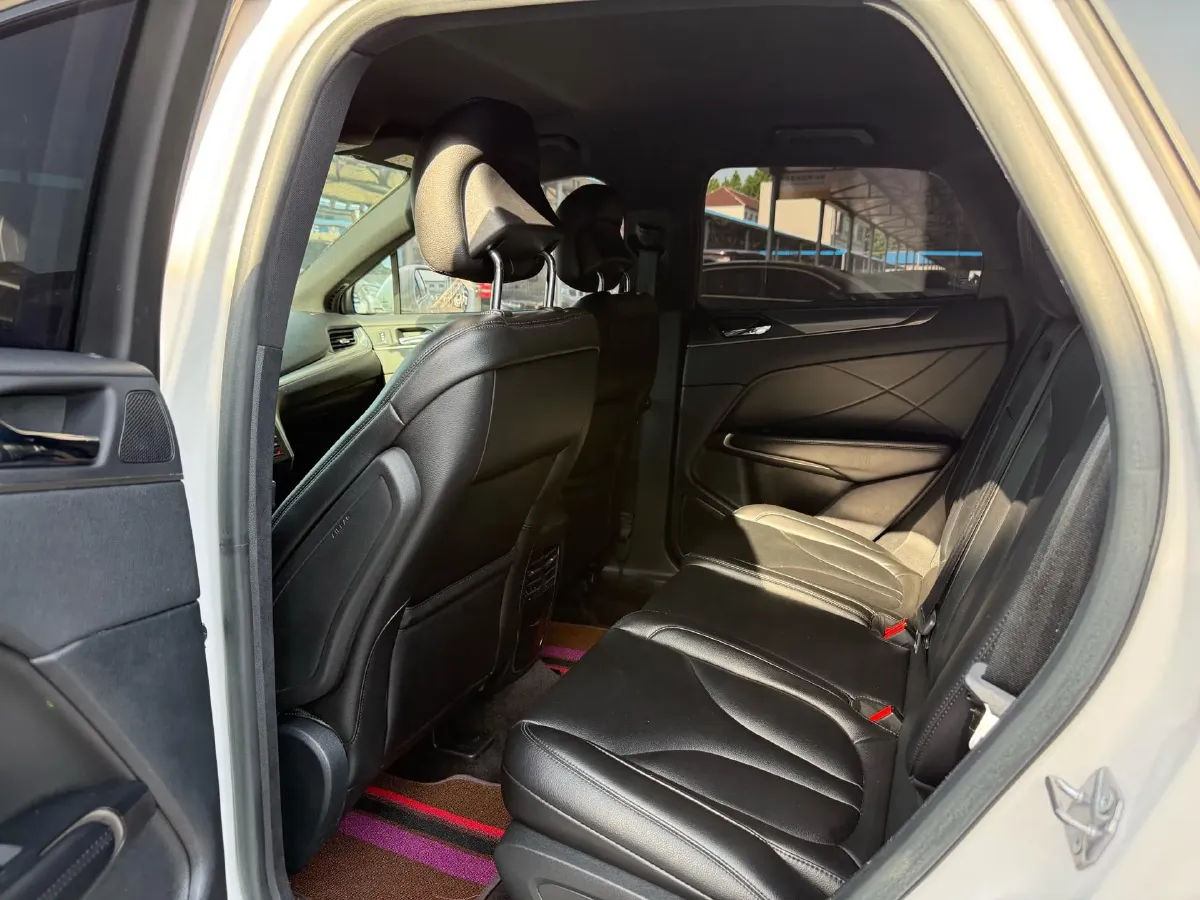 2017 Lincoln MKC 2.0T 203HP L4 6AT,autocango,china used car exporter,china ev exporter,chinese used car exporter,chinese used ev exporter