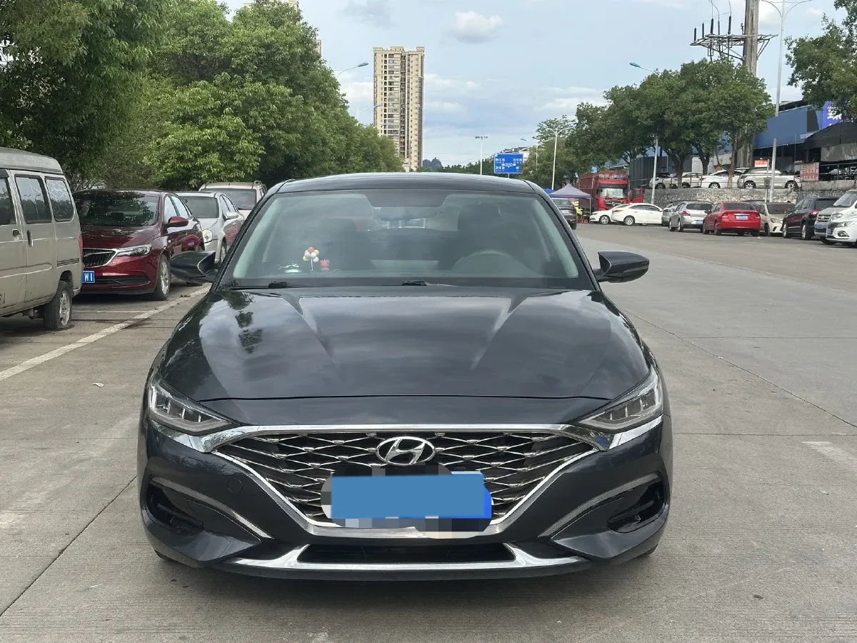 2019 Hyundai La Festa 1.6T 204HP L4 7DCT,autocango,china used car exporter,china ev exporter,chinese used car exporter,chinese used ev exporter