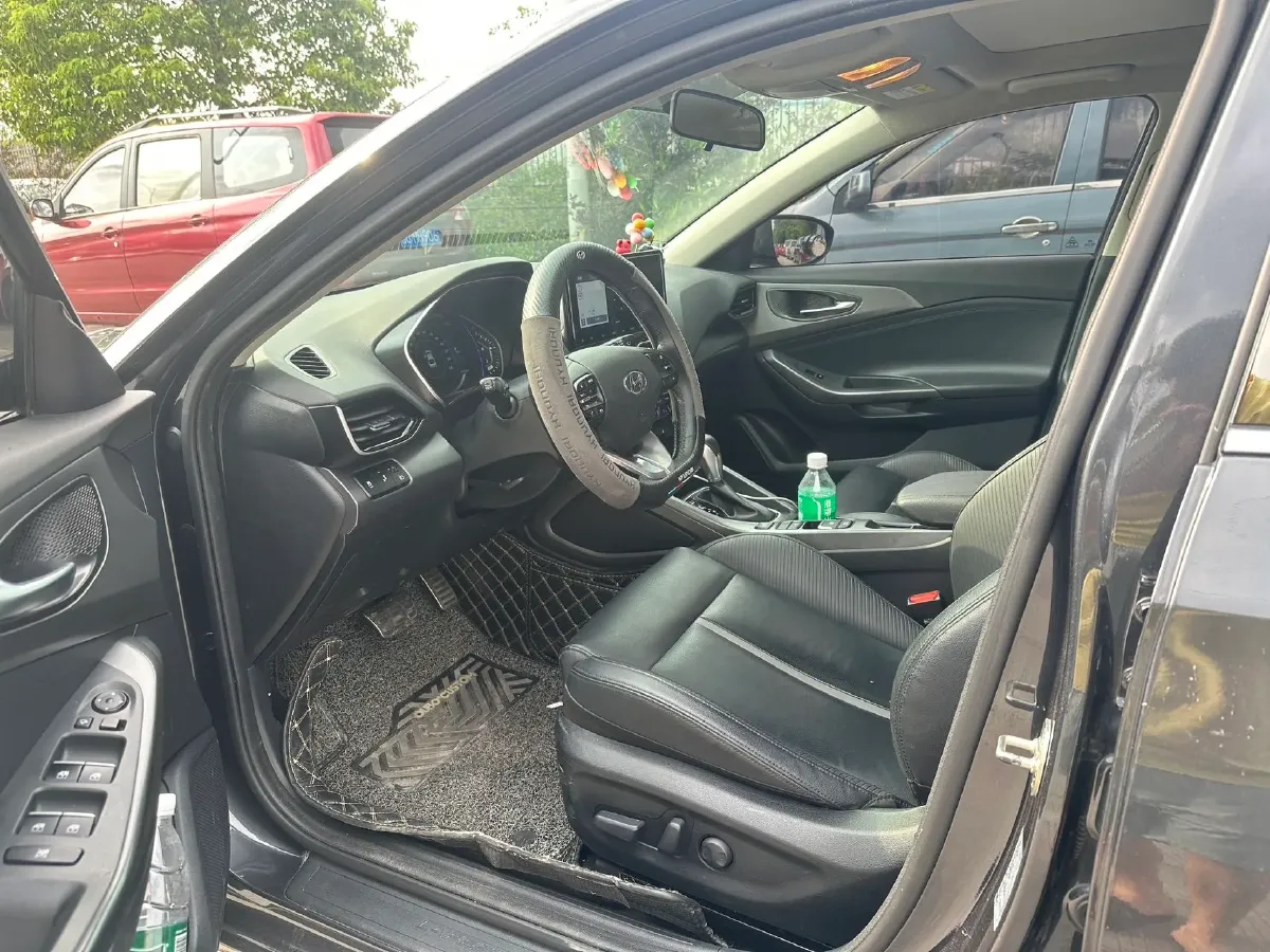 2019 Hyundai La Festa 1.6T 204HP L4 7DCT,autocango,china used car exporter,china ev exporter,chinese used car exporter,chinese used ev exporter