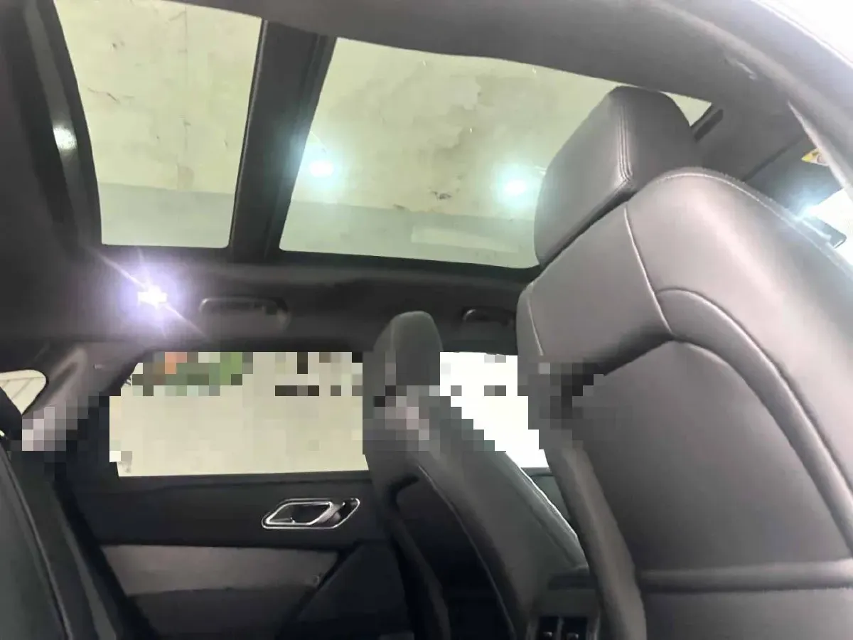 2024 Land Rover Range Rover Velar 2.0T 250HP L4 8AT,autocango,china used car exporter,china ev exporter,chinese used car exporter,chinese used ev exporter