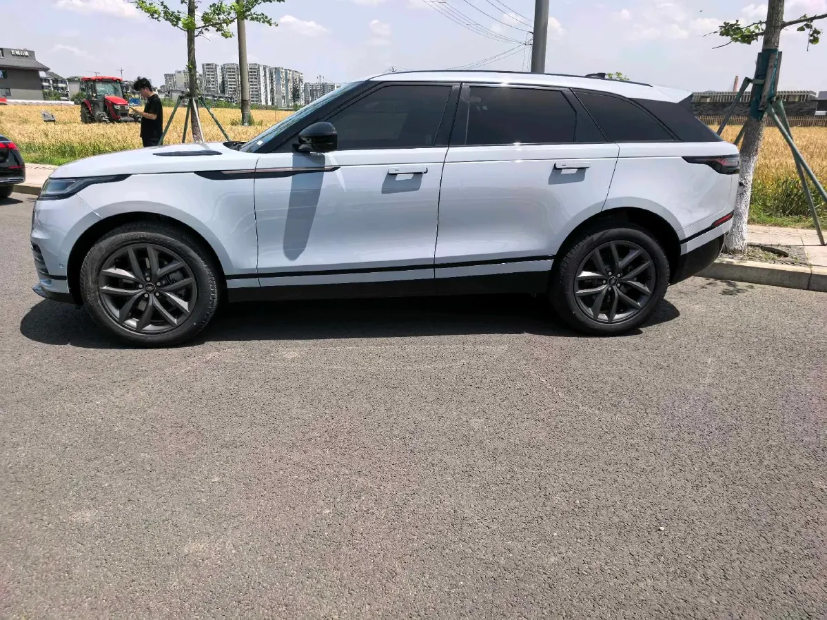 2024 Land Rover Range Rover Velar 2.0T 250HP L4 8AT,autocango,china used car exporter,china ev exporter,chinese used car exporter,chinese used ev exporter
