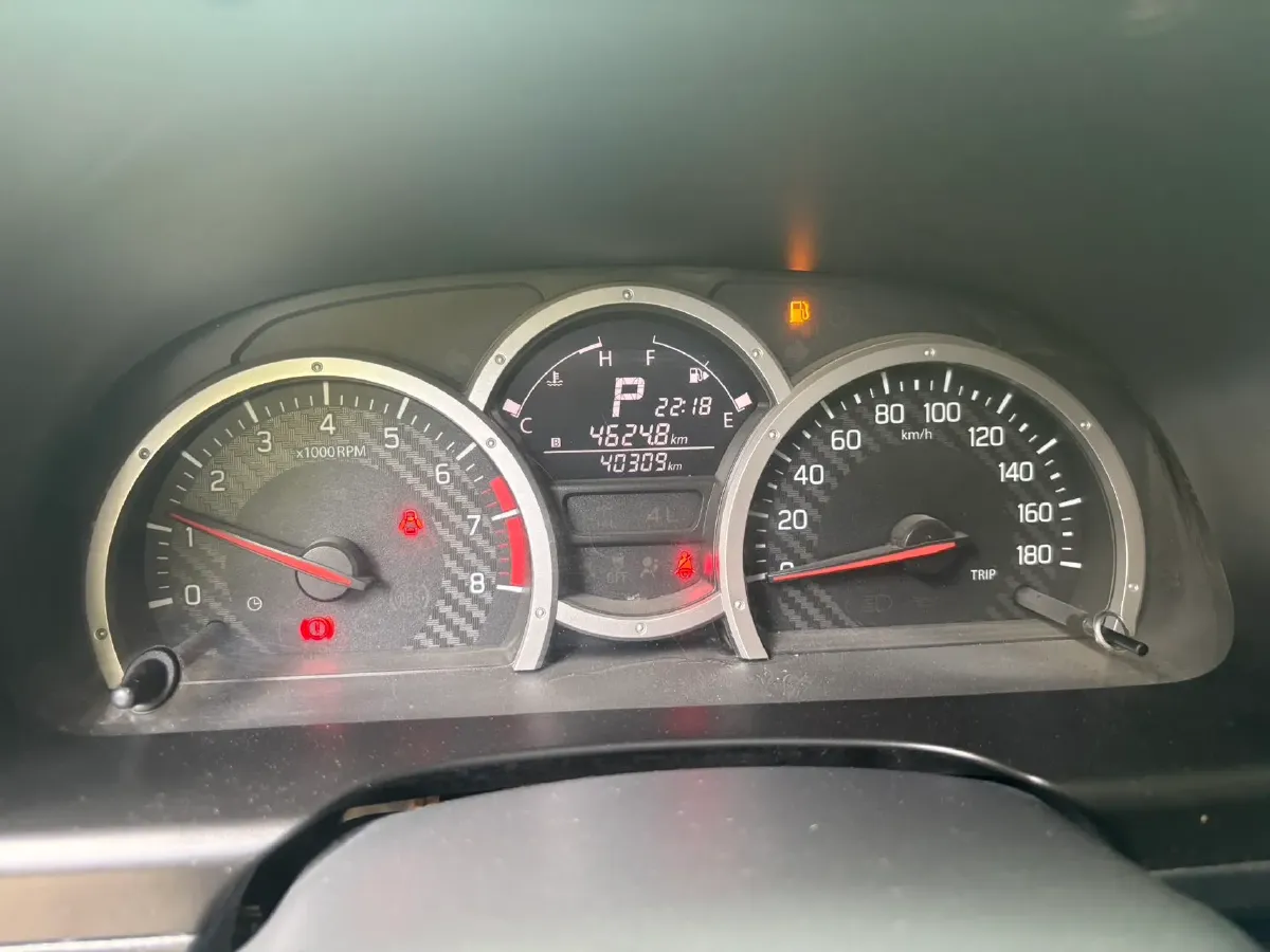 2015 Suzuki Jimny 1.3L 85HP L4 4AT,autocango,china used car exporter,china ev exporter,chinese used car exporter,chinese used ev exporter