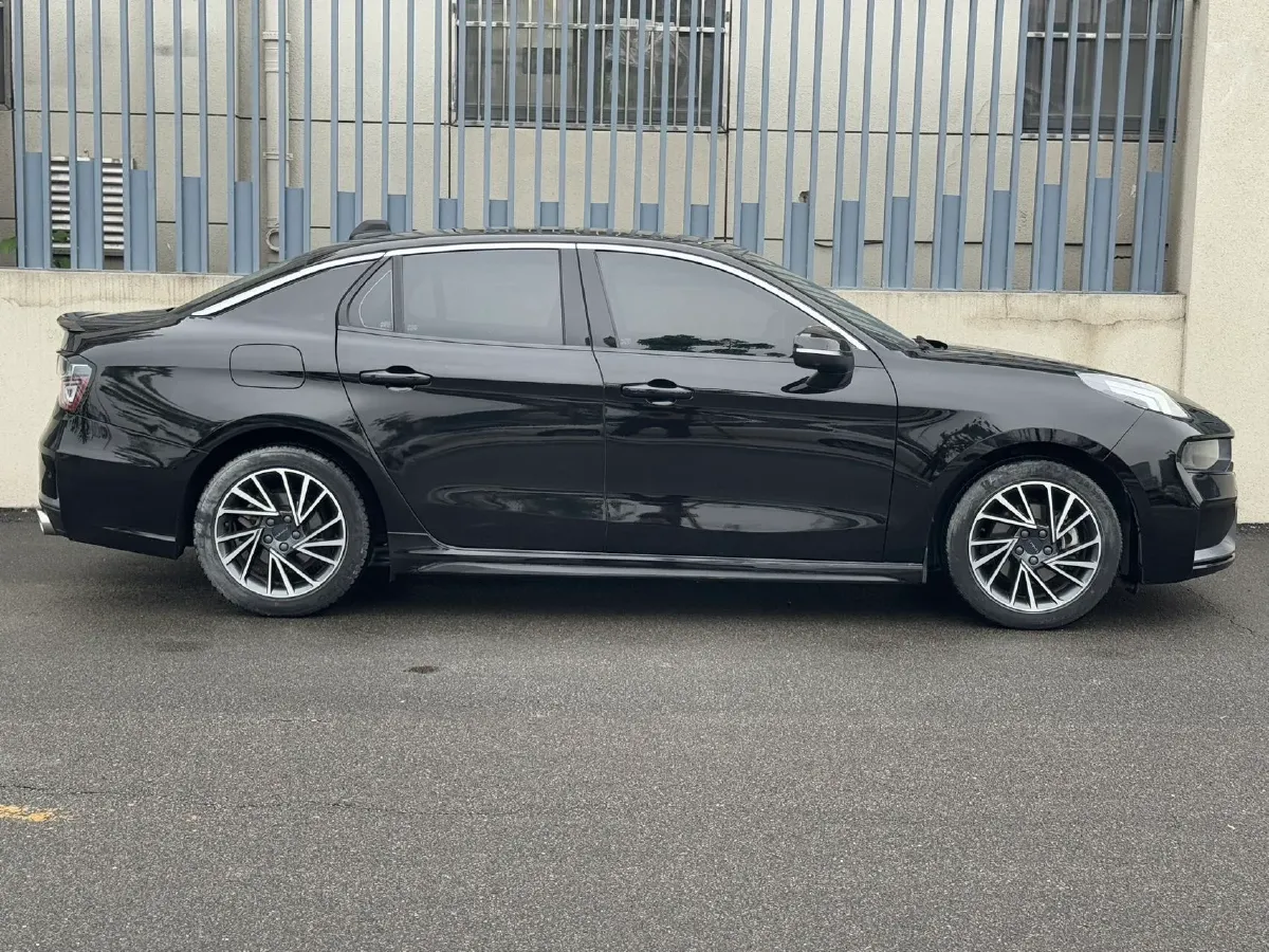 2022 LYNK&CO 03 2.0T 190HP L4 7DCT,autocango,china used car exporter,china ev exporter,chinese used car exporter,chinese used ev exporter