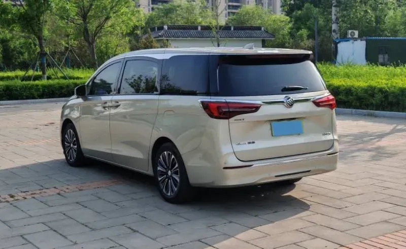 2022 Buick GL8 2.0T 237HP L4 9AT,autocango,china used car exporter,china ev exporter,chinese used car exporter,chinese used ev exporter