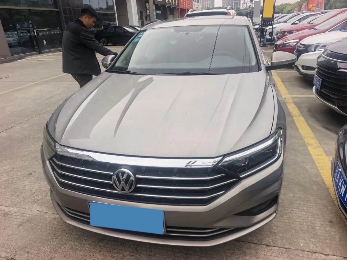 2020 Volkswagen Sagitar 1.2T 116HP L4 7DCT,autocango,china used car exporter,china ev exporter,chinese used car exporter,chinese used ev exporter
