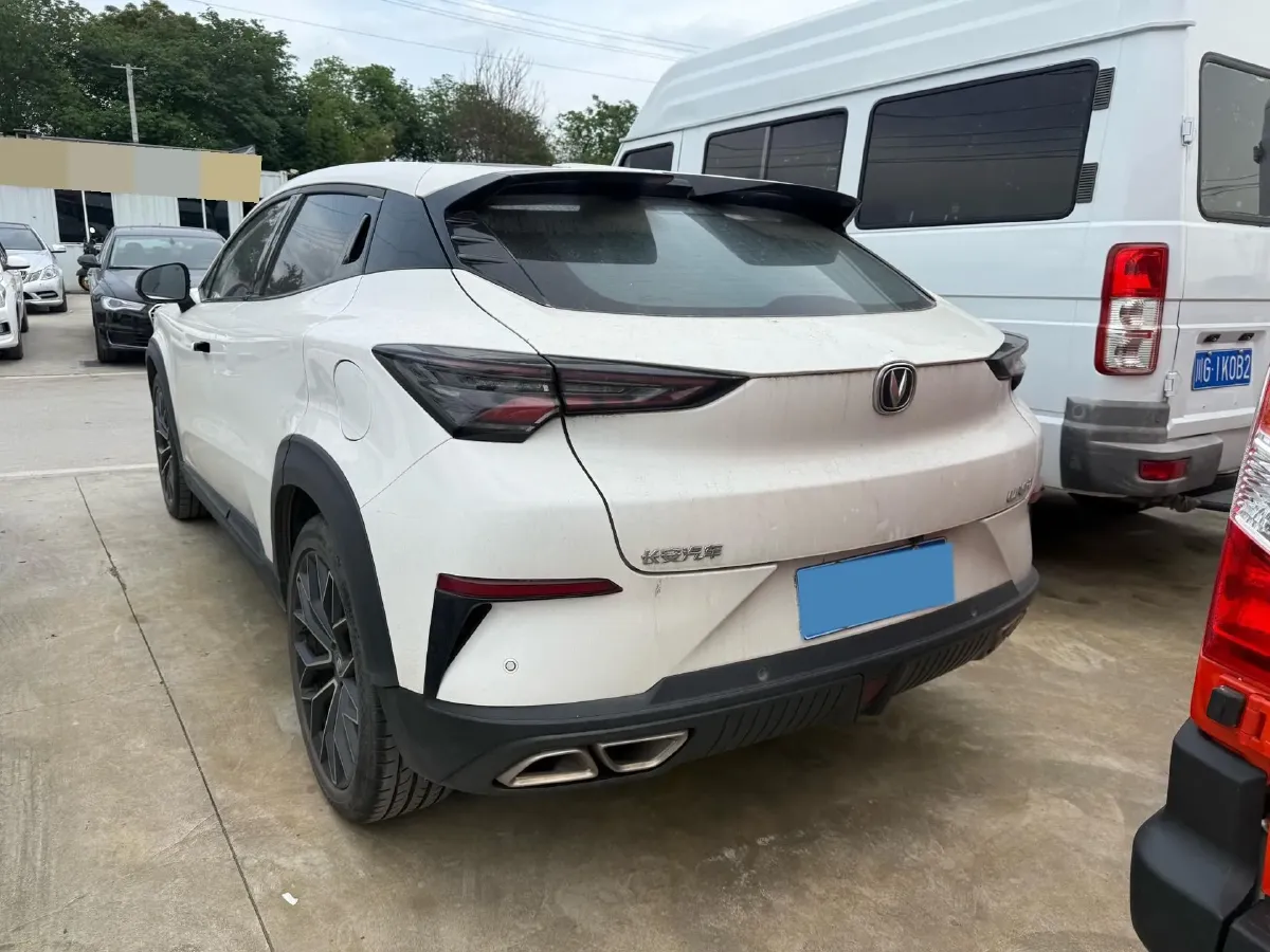 2022 ChangAn UNI-T 1.5T 188HP L4 7DCT,autocango,china used car exporter,china ev exporter,chinese used car exporter,chinese used ev exporter
