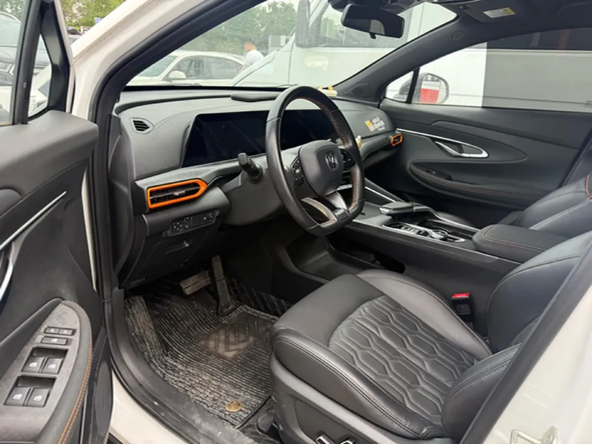 2022 ChangAn UNI-T 1.5T 188HP L4 7DCT,autocango,china used car exporter,china ev exporter,chinese used car exporter,chinese used ev exporter