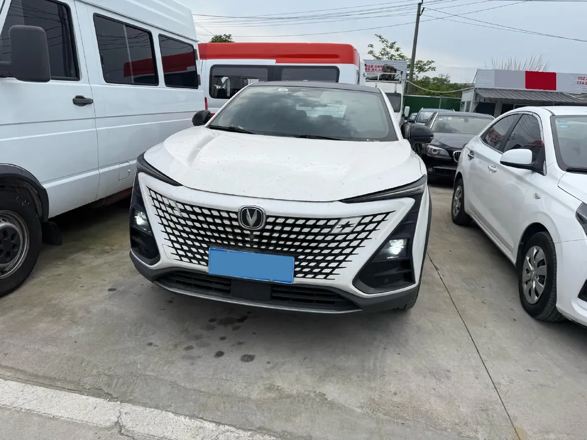 2022 ChangAn UNI-T 1.5T 188HP L4 7DCT,autocango,china used car exporter,china ev exporter,chinese used car exporter,chinese used ev exporter