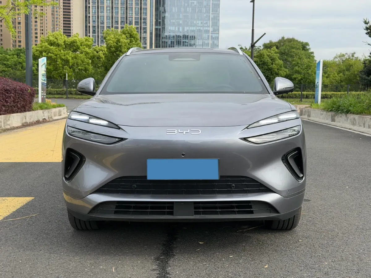 2025 LanDian E5 PLUS 1.5L 95HP L4 E-CVT PHEV,autocango,china used car exporter,china ev exporter,chinese used car exporter,chinese used ev exporter