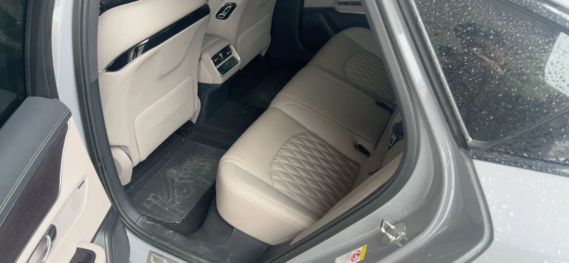 2025 BYD Han BEV 79.6KWH,autocango,china used car exporter,china ev exporter,chinese used car exporter,chinese used ev exporter