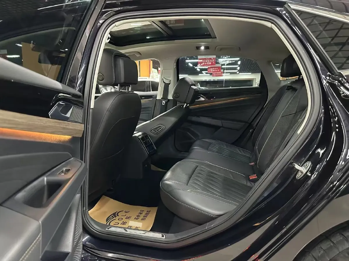 2020 Volkswagen Passat 2.0T 186HP L4 7DCT,autocango,china used car exporter,china ev exporter,chinese used car exporter,chinese used ev exporter