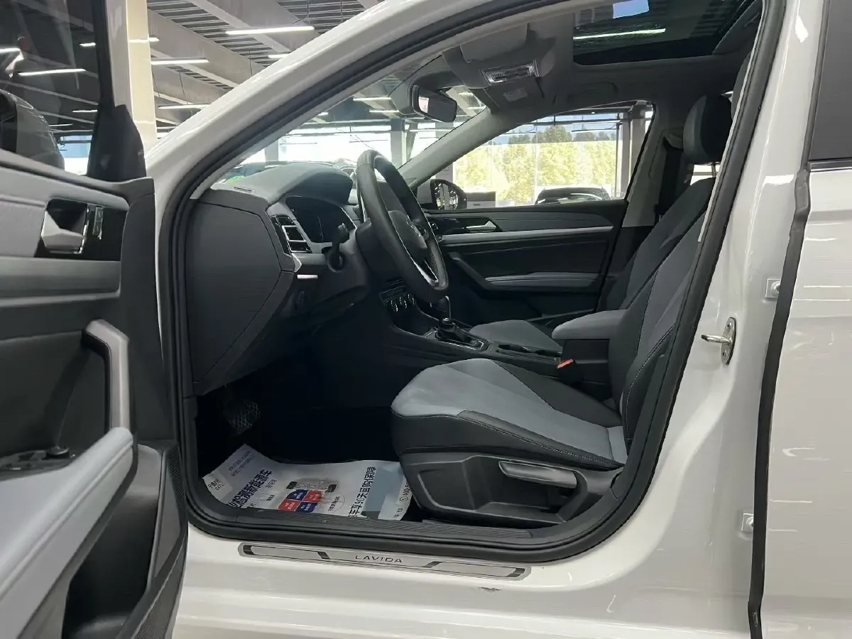 2024 Volkswagen Lavida 1.5L 110HP L4 6AT,autocango,china used car exporter,china ev exporter,chinese used car exporter,chinese used ev exporter