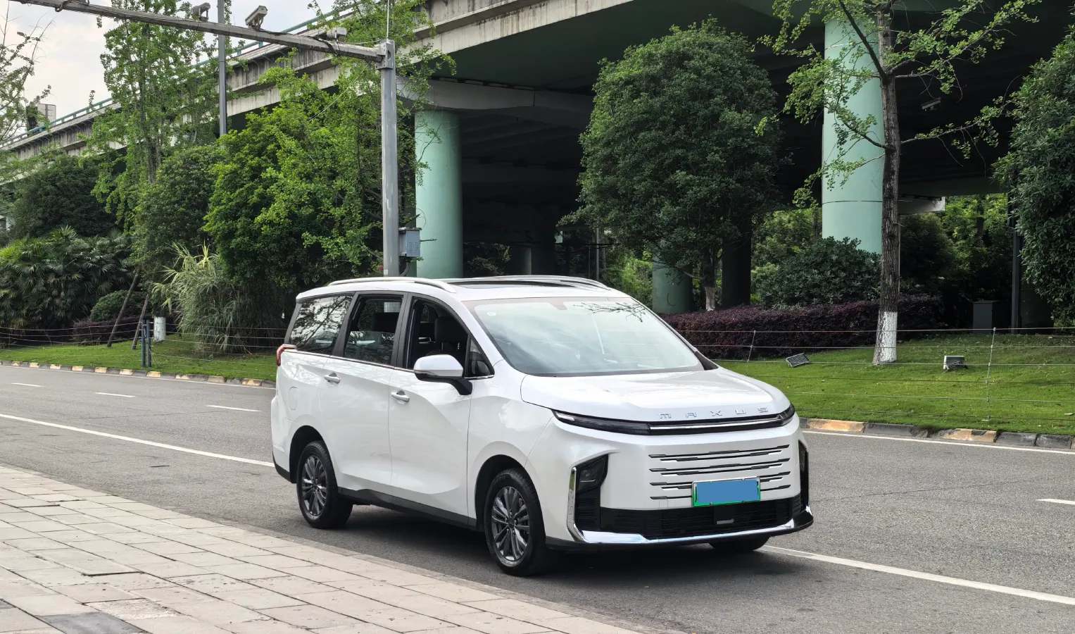 2025 MAXUS G50 PHEV 1.5L 98HP L4 1DHT PHEV 18.65KWH,autocango,china used car exporter,china ev exporter,chinese used car exporter,chinese used ev exporter