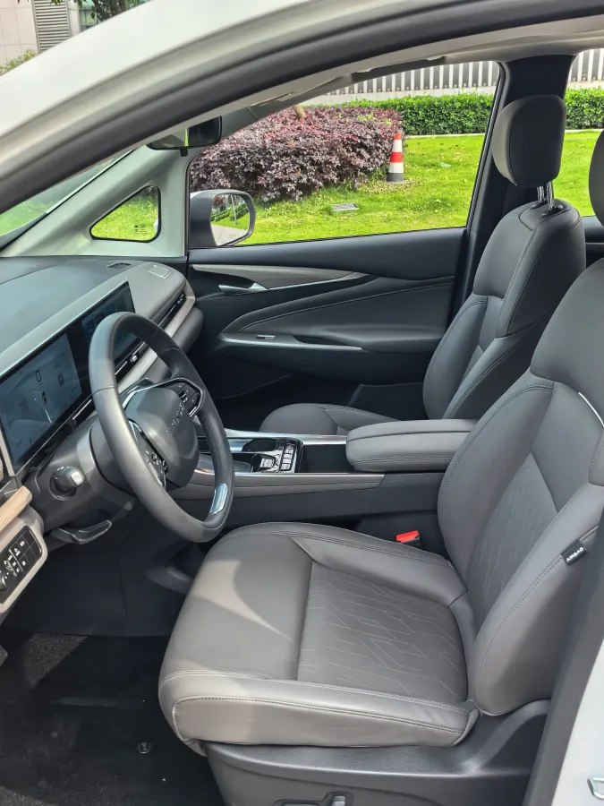 2025 MAXUS G50 PHEV 1.5L 98HP L4 1DHT PHEV 18.65KWH,autocango,china used car exporter,china ev exporter,chinese used car exporter,chinese used ev exporter