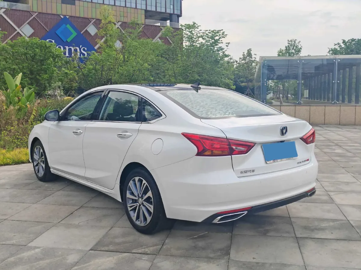 2020 ChangAn Raeton CC 1.5T 156HP L4 6AT,autocango,china used car exporter,china ev exporter,chinese used car exporter,chinese used ev exporter