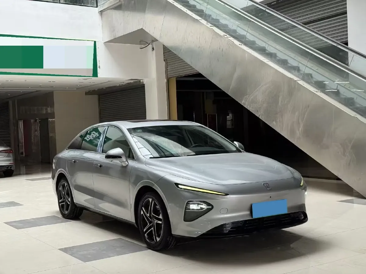 2023 Roewe D7 BEV 59.2KWH,autocango,china used car exporter,china ev exporter,chinese used car exporter,chinese used ev exporter